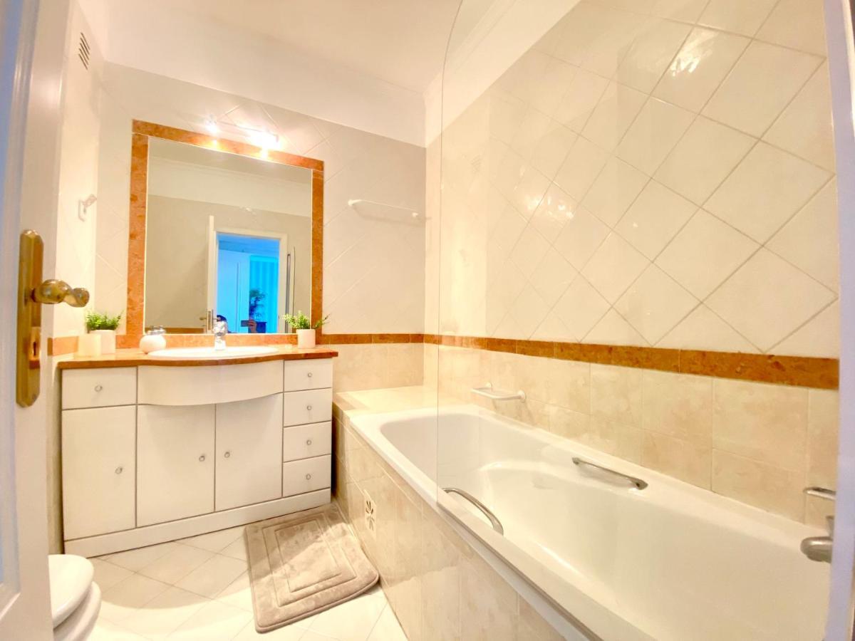 Vilamoura Central 2 Bedroom Flat Екстер'єр фото